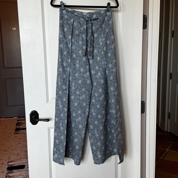 Zimmermann Blue Flower Split leg pants, size 1 - Picture 3 of 8